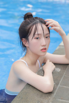 母によく似ている中に是什么意思